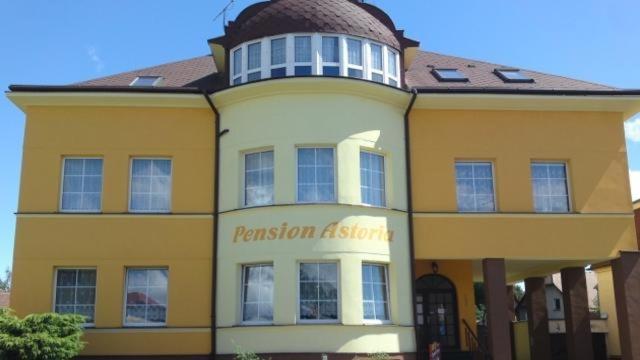 Pension Astoria Klášterec nad Ohří Eksteriør billede